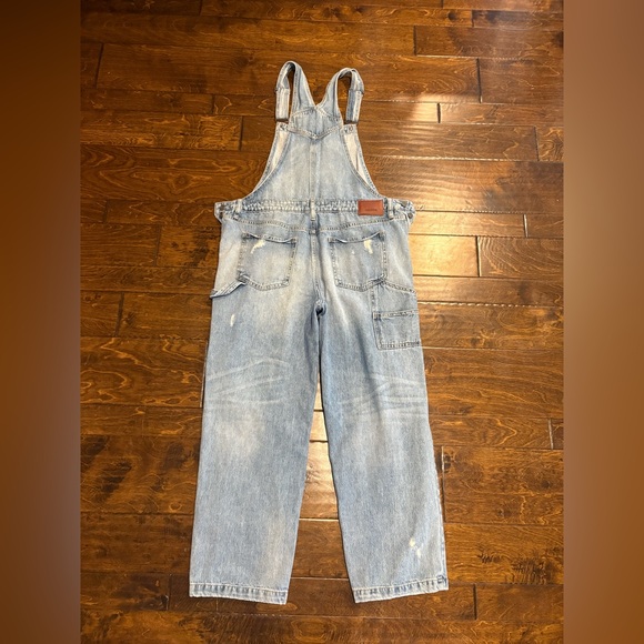 Buckle Hidden carpenter overalls, light wash, distressed, western, used, large - Picture 2 of 10